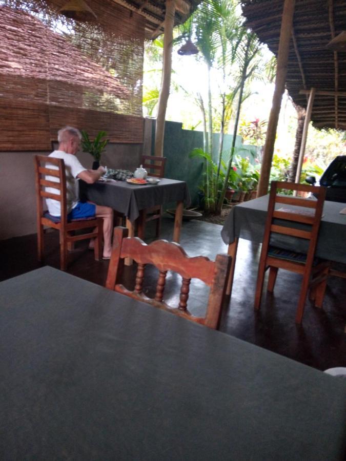 Sansala Guesthouse & Restaurant Tangalle Ngoại thất bức ảnh